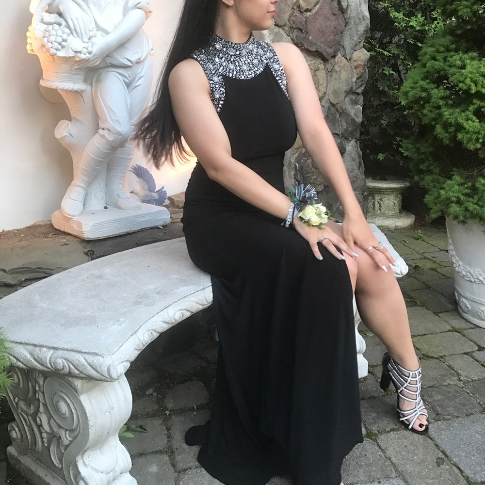 BLACK PROM DRESS